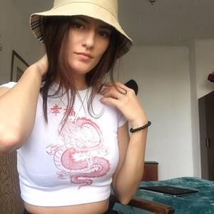 Meet your Posher, Victoria